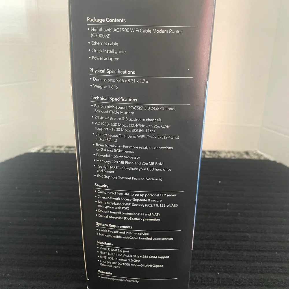 NETGEAR Nighthawk AC1900 WiFi Cable Modem Router - Black - Picture 3 of 7